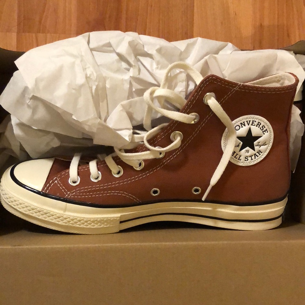 Tawny Orange Chuck 70 Converse Women’s 9/Men’s 7